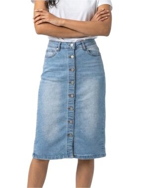 BAMBOO Light Blue Button-Front Denim Midi Skirt